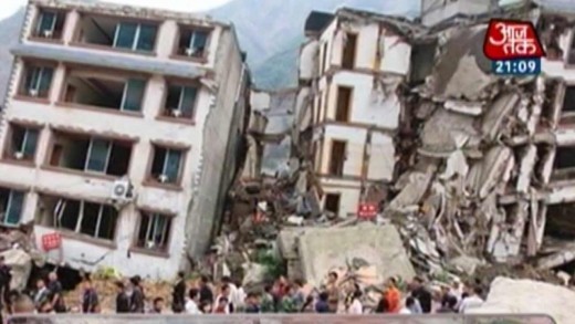 Nepal Earthquake: A Look At Katmandu In the Aftermath
