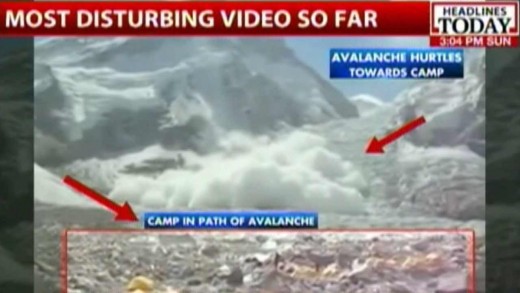 Nepal Earthquake: Avalanche Hits Mount Everest Base Camp