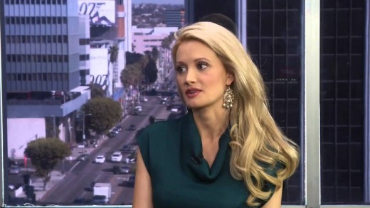 Exclusive Holly Madison Interview (The Daily Buzz)