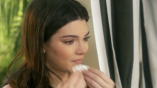 Kendall Jenner Gets Emotional About Bruce In New Keeping Up With The Kardashians Promo