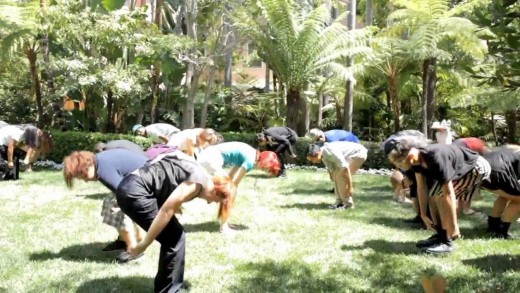 Kirk Kerkorian 95th B-Day Flash Mob – Beverly Hills Hotel