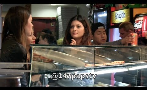 Kylie Jenner and Hailey Baldwin eating at New York’s Finest Pizzeria in NYC