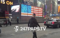 (New) (Exclusive) Justin Bieber skateboarding and Hailey Baldwin falls Down in TimeSquare