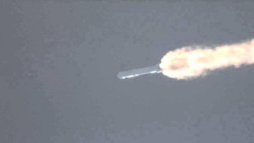 SpaceX Falcon 9 cargo ship fails minutes after launch