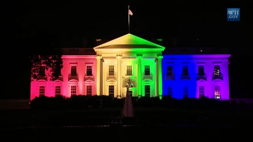 White House illuminated in rainbow colors following Supreme Courtâs same-sex marriage ruling