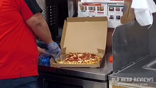7-Eleven Pepperoni Pizza REVIEW #gimmepizza