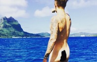 Justin Bieber Shows Off His Bare Butt On Instagram
