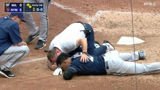MIL@NYM: C. Gomez leaves game after pitch off helmet
