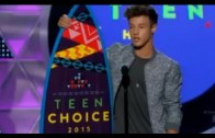 Cameron Dallas Wins Teen Choice Award for Male Web Star 2015 (TCAs)