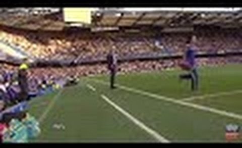 JosÃ© Mourinho furious at Chelsea physio Eva Carneiro (Chelsea vs Swansea City) 08/08/2015