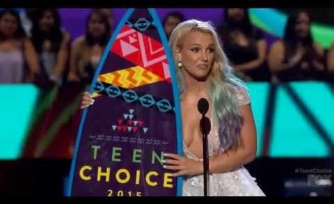 Teen Choice Awards 2015 – Britney Spears Wins Candie’s Choice Style Icon (Full Show)