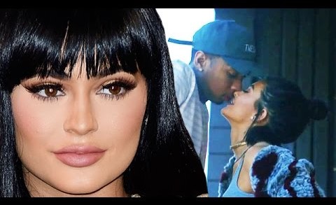 Kylie Jenner & Tyga First Public Make Out – VIDEO
