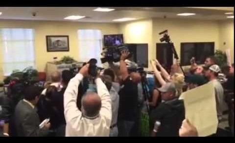 Rowan County Rights Coalition – Reporters Inside Watching Kim Davis Deny Marriage Licenses #1