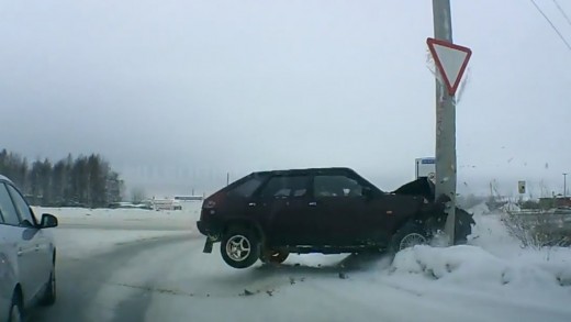 Russian Road Rage and Accidents (Week 1 – February – 2013) [18+] ☆ SFB