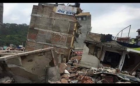 Terremoto en Nepal : Momento impactantes capturados en Cámara ( VIDEO INEDITO )