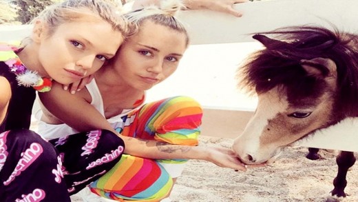 Miley Cyrus Dating Victoria’s Secret Model Stella Maxwell(REPORT)!!!