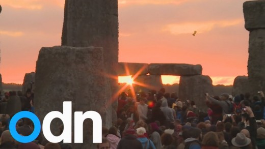 Summer solstice: Spectacular sunrise at Stonehenge