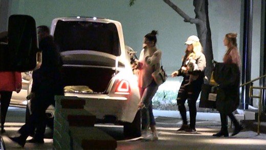 Kourtney Kardashian, Kylie Jenner, Lone Wolves on Friday Night