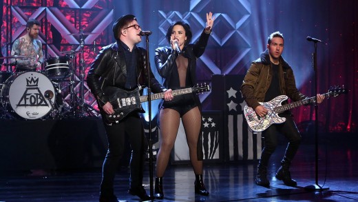Demi Lovato & Fall Out Boy PerformÂ’Irresistible’